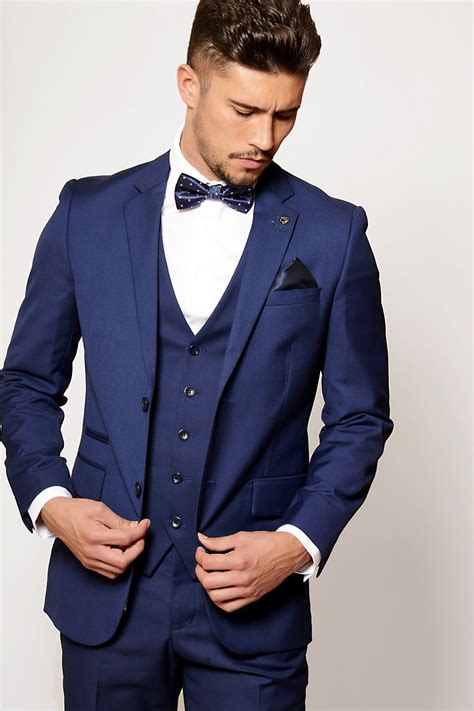 men's navy blue suit wedding.